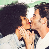 What to do if your guy seems distracted and stops listening to you